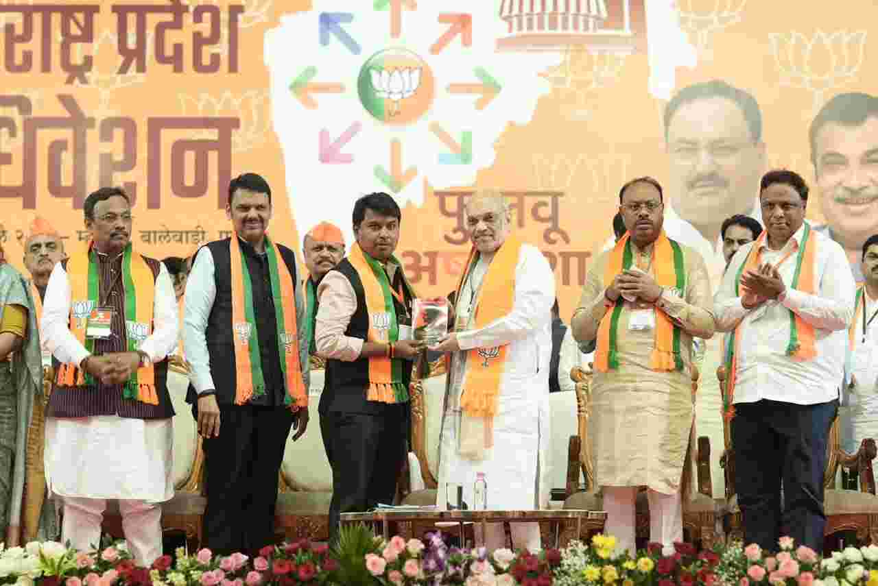 केंद्रीय गृहमंत्री अमित शाह यांच्या हस्ते नवनिर्वाचित आमदार अमित गोरखे यांचा सत्कार…