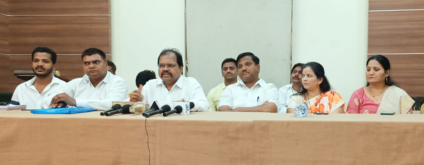 ॲड. गौतम चाबुकस्वार पिंपरी विधानसभा यांनी माजी पोलीस आयुक्त कृष्ण प्रकाश यांच्या कथीत भ्रष्टाचाराच्या चौकशीची मुख्यमंत्र्यांकडे केली मागणी