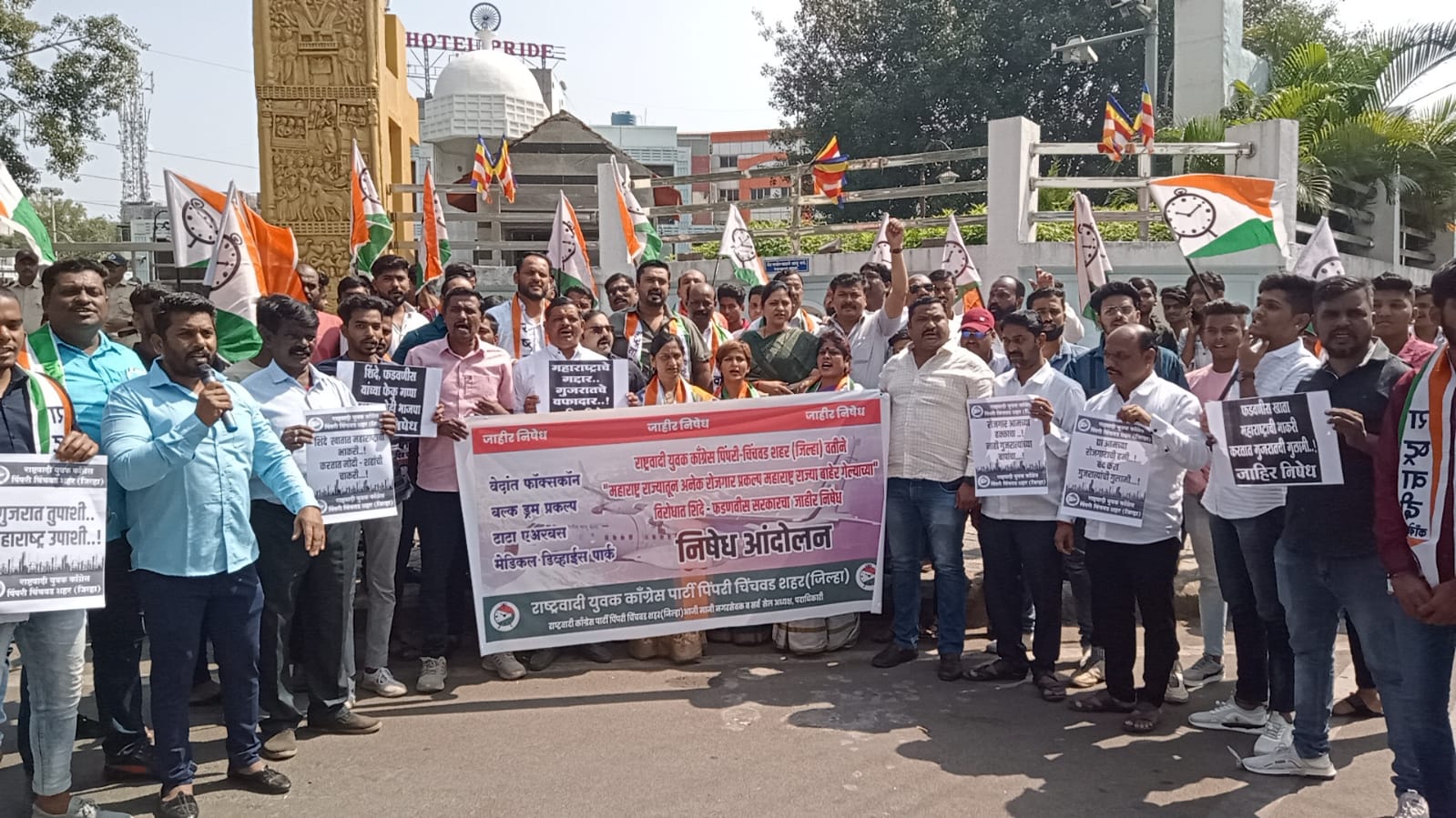 महाराष्ट्रातील औद्योगिक प्रकल्प गुजरातला पळवून गुजरातच्या निवडणुका जिंकता येणार नाहीत - इम्रान शेख