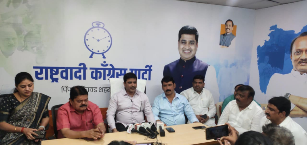 विजय शिवतारेंनी उपमुख्यमंत्री अजित पवारांची माफी मागावी अन्यथा मुख्यमंत्री शिंदेंच्या शिवसेनेचा प्रचार करणार नाही - अजित गव्हाणे