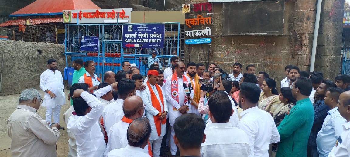 आई एकविरा देवीचा आशिर्वाद घेऊन संजोग वाघेरे यांच्या मावळ तालुक्यातील प्रचार दौऱ्याची सुरुवात