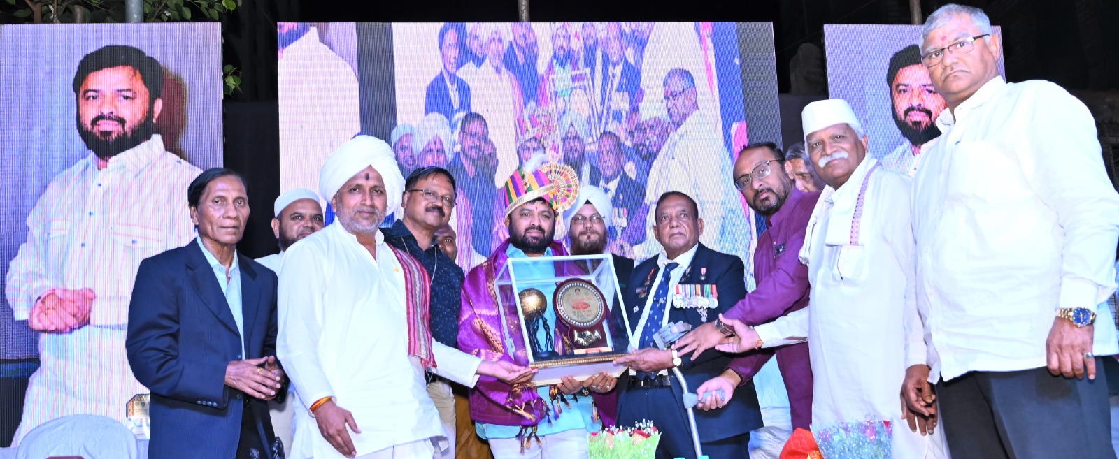 इंटकच्या प्रदेशाध्यक्षपदी बिनविरोध निवड झाल्याबद्दल डॉ.कैलास कदम यांचा जाहीर नागरी सत्कार संपन्न..