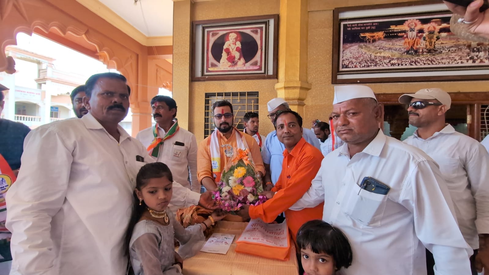 चोरलेल्या गोष्टीवर कोणी विश्वास ठेवत का..? खासदार कोल्हेंचा उपमुख्यमंत्री अजित पवारांना सवाल..