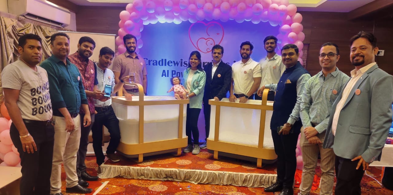 क्रेडलवाइजच्या अत्याधुनिक पाळण्याचे अमेरिका व भारतात पेटंट; पाळण्याची विक्री सेवा भारतात सुरू - किरण ब्याहट्टी