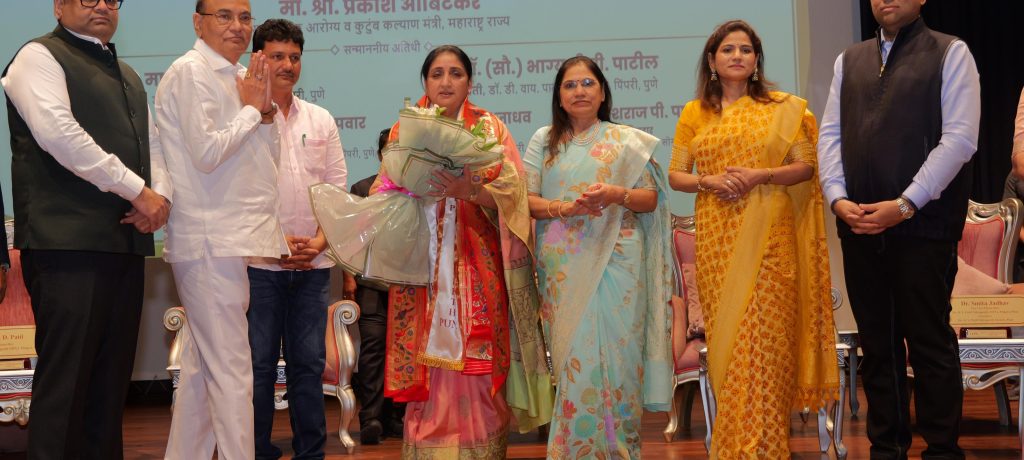 उपमुख्यमंत्री सुनेत्रा अजित पवार यांच्या हस्ते आणि मा.ना. प्रकाश आबिटकर यांच्या प्रमुख उपस्थितीत डॉ. डी वाय पाटील वैद्यकीय महाविद्यालय आणि रुग्णालयाच्या तीन अत्याधुनिक केंद्रांचे उदघाटन संपन्न!