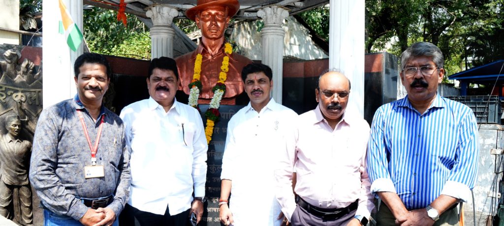 शहीद क्रांतिकारक भगतसिंग यांच्या जयंतीनिमित्त महापालिकेच्या वतीने अभिवादन!