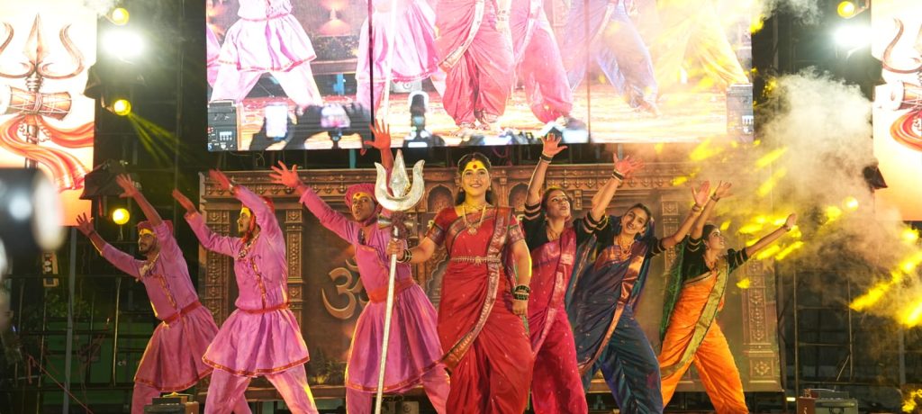 परंपरेचा मान, समाजहिताचा वसा जोपासत थेरगावमधील वनदेव आनंदवन मित्र मंडळाने साजरा केला गणेशोत्सव!