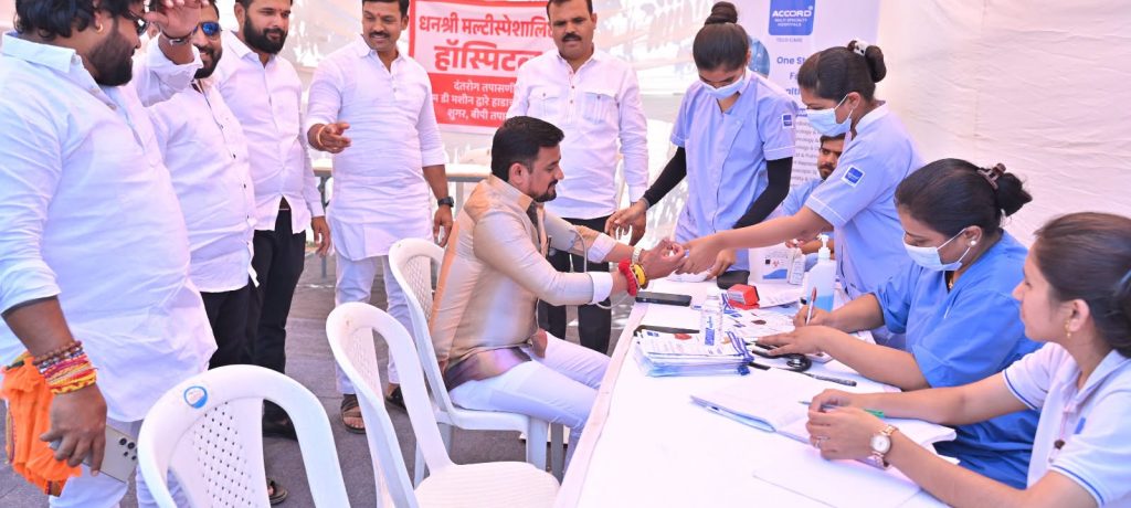 सेवा संकल्प अभियानांतर्गत रक्तदान, आरोग्य शिबिर आणि नशामुक्ती प्रतिज्ञेला उत्स्फूर्त प्रतिसाद - आमदार महेश लांडगे