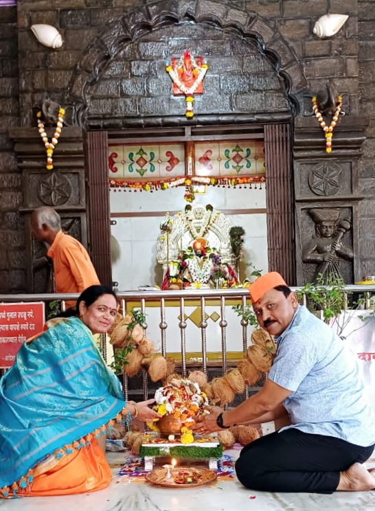 अक्षदा कलशाचे तळवडे ग्रामस्थांनी केले जल्लोषात स्वागत..