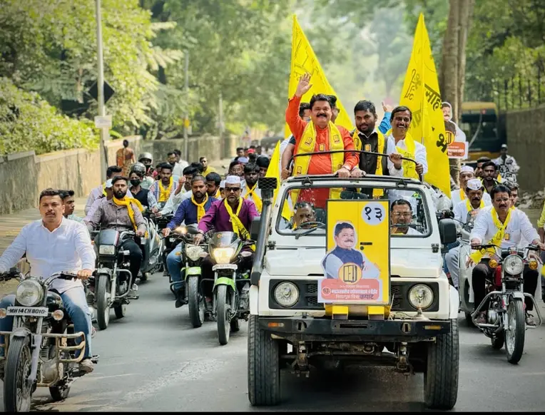 भाऊसाहेब भोईर यांच्या प्रचारार्थ दुचाकी रॅलीत चार हजारांहून अधिक युवक सहभागी!