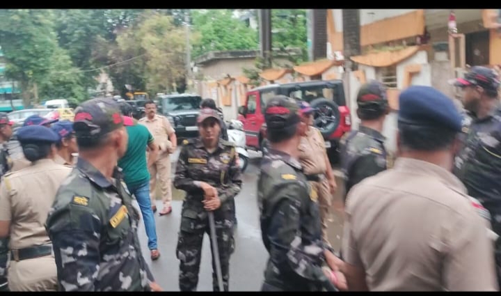 माजी नगरसेविकेच्या घरावर दरोडा टाकणारे गुन्हेगार अद्यापही फरार कसे..?