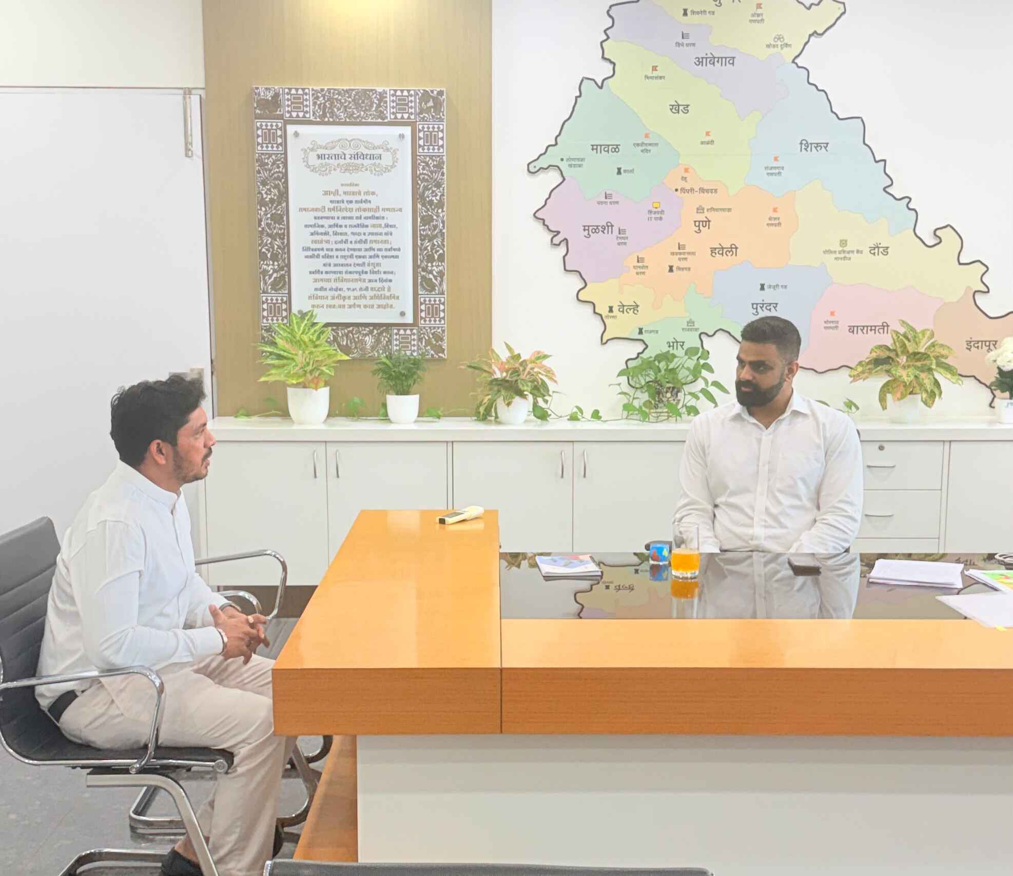 पवना जलवाहिनी प्रकल्पाबाबत सर्व घटकांना विश्वासात घेऊन सकारात्मक तोडगा काढावा – महापौर रवि लांडगे