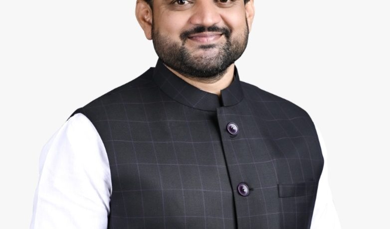 पुनर्वसनाचा प्रश्न मार्गी लागणारच; आंदोलनापेक्षा संवादातून तोडगा काढूया – आमदार सुनील शेळके